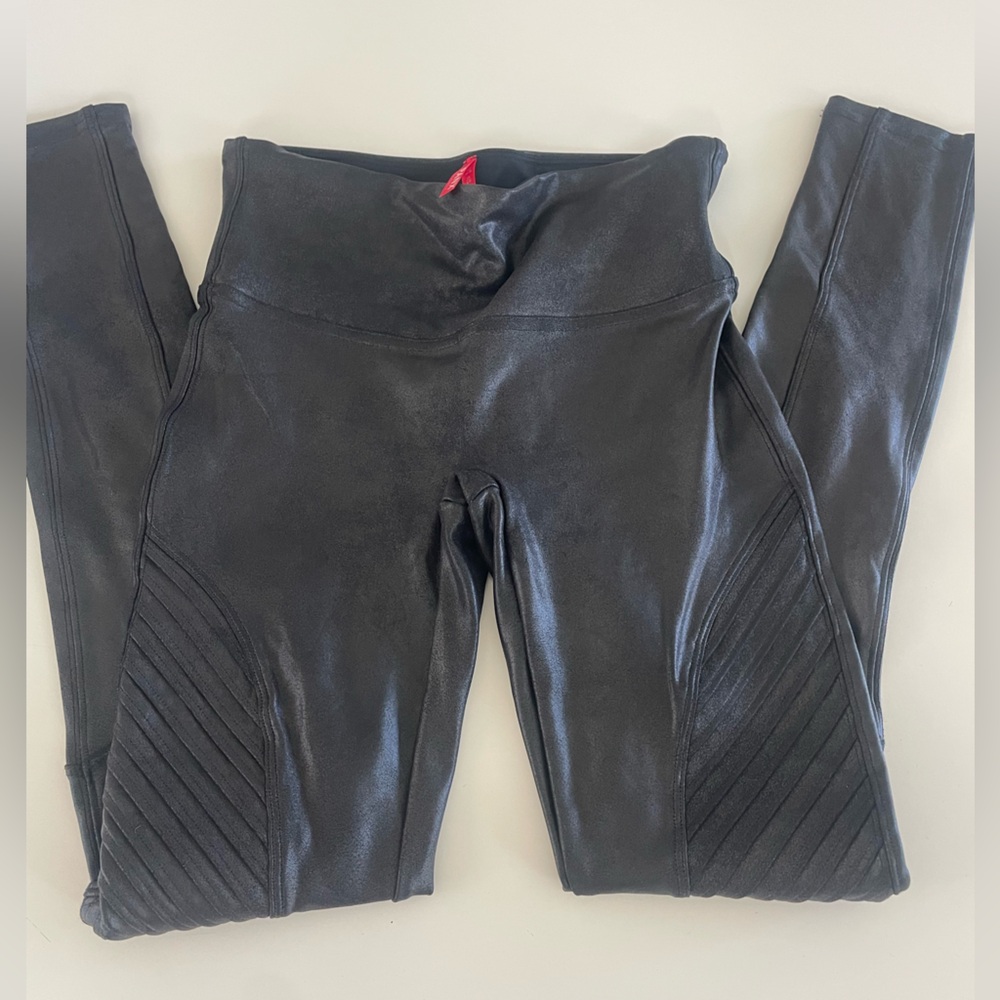 SPANX Faux Leather Leggings in Black SZ Small